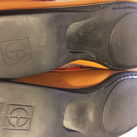 Cole Haan Leather Loafers with Tassels Size 9B - Picture 8 of 8